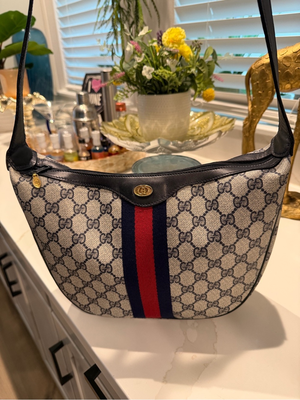 Authentic Gucci Canvass/ Leather Bag